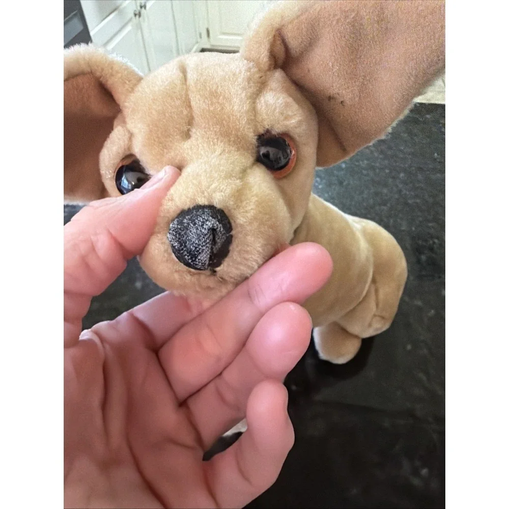 Vintage 1998 Taco Bell Talking Chihuahua Plush Dog 12 In. Non Working Display